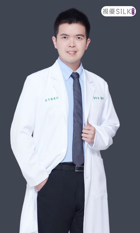 桃園青埔諾貝爾眼科簡乾証院長